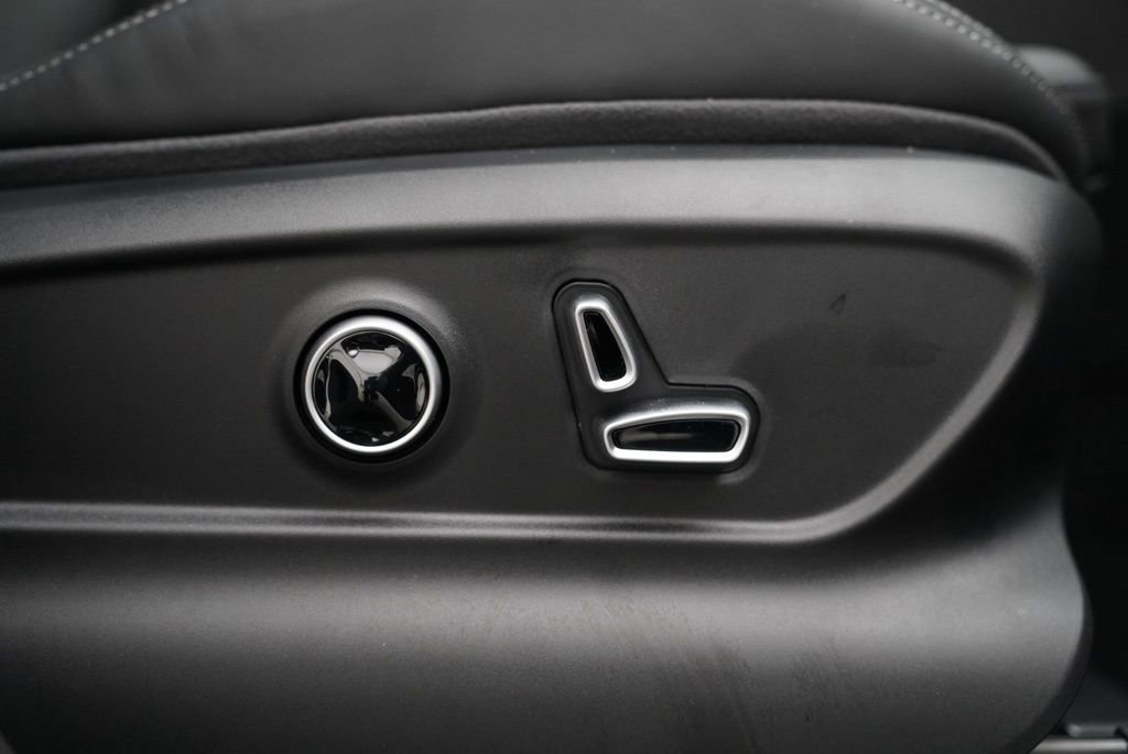 New 2025 Maserati Grecale Modena image 40