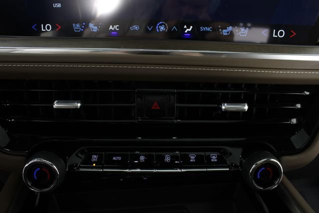 New 2026 Chevrolet Suburban High Country image 8