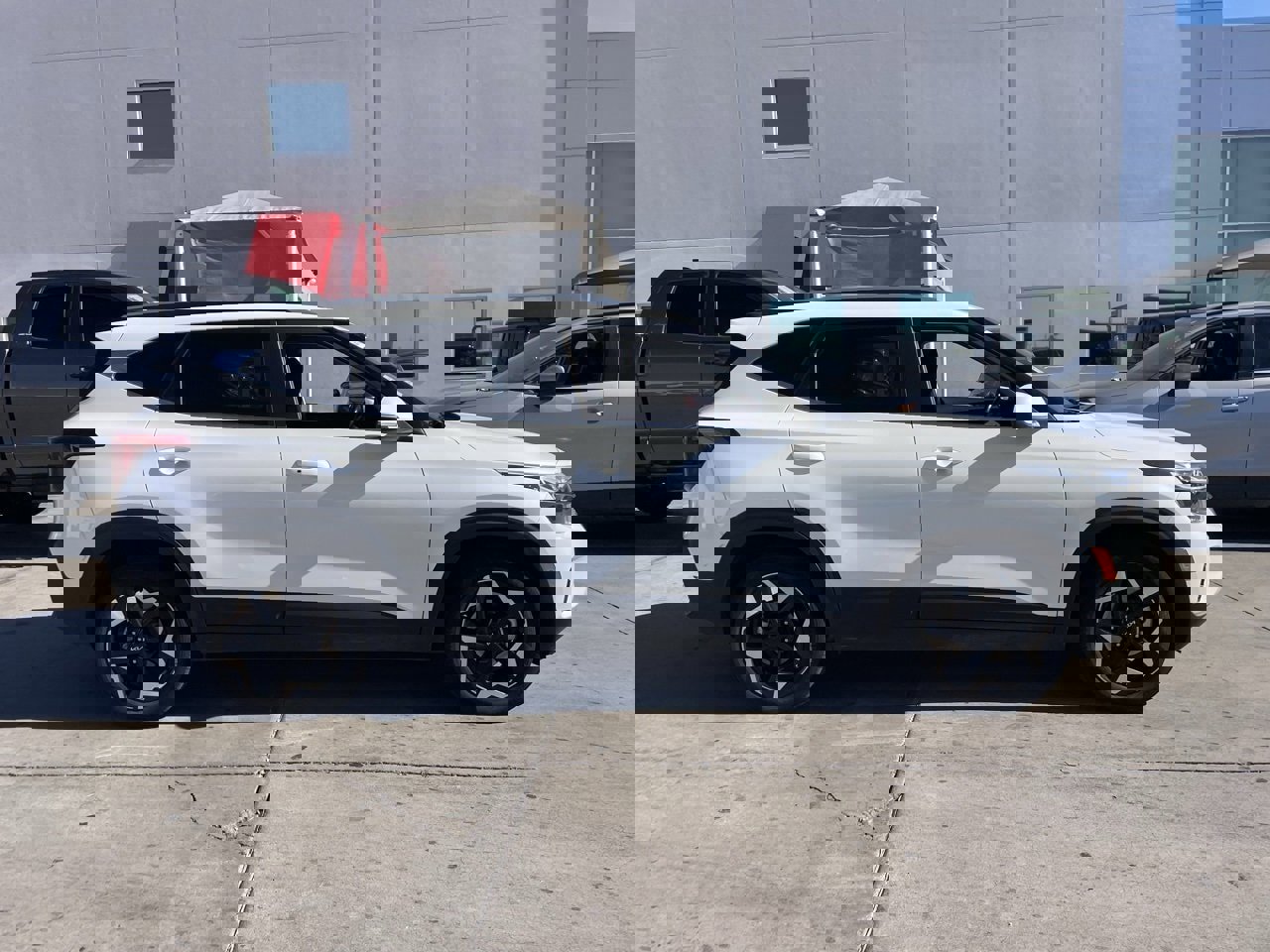 Used 2024 Kia Seltos EX image 3