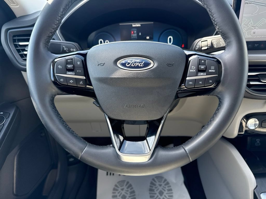 Used 2023 Ford Escape Active w/ Tech Pack #2 AWD/4WD image 11