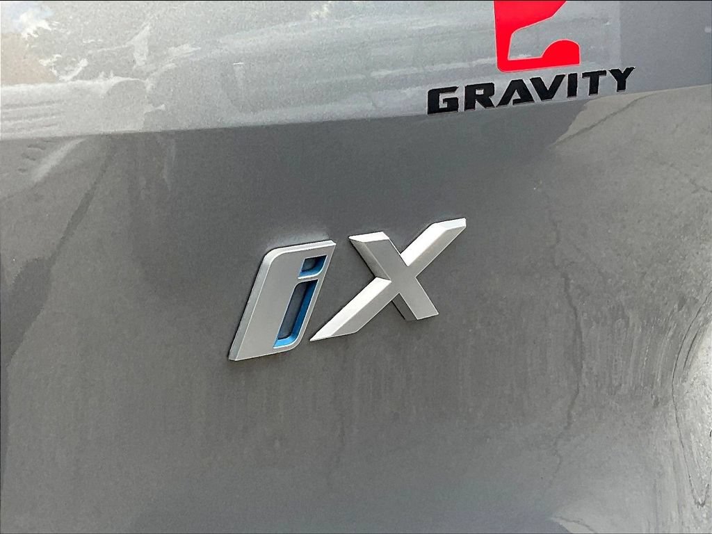 Used 2024 BMW iX xDrive50 AWD/4WD image 21