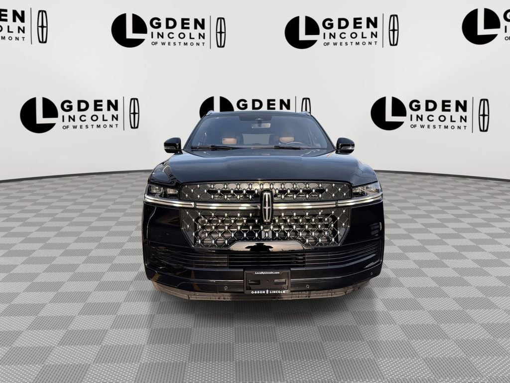 Used 2025 Lincoln Navigator L Black Label AWD/4WD image 3