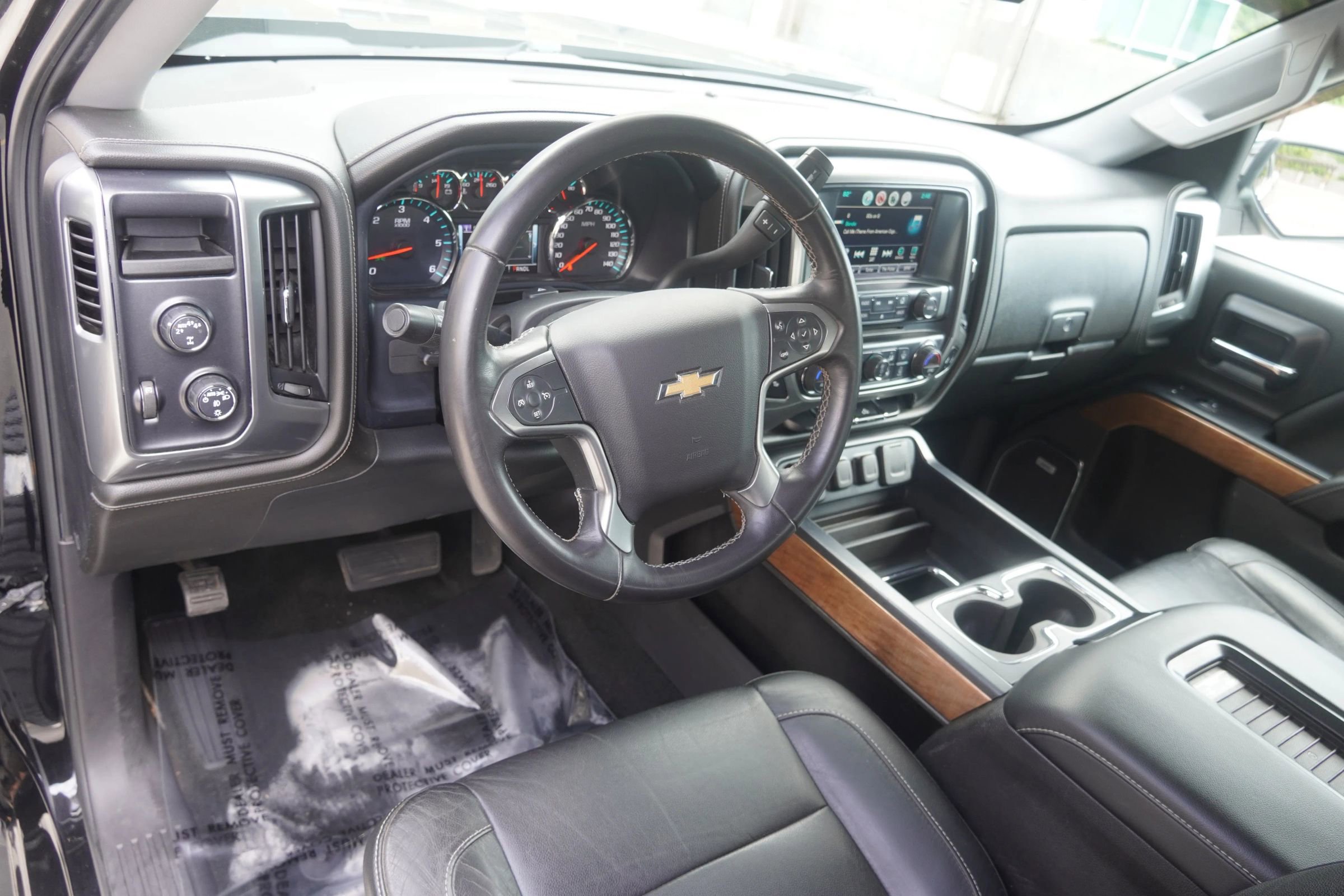 Used 2017 Chevrolet Silverado 1500 LTZ w/ Sport Package AWD/4WD image 40