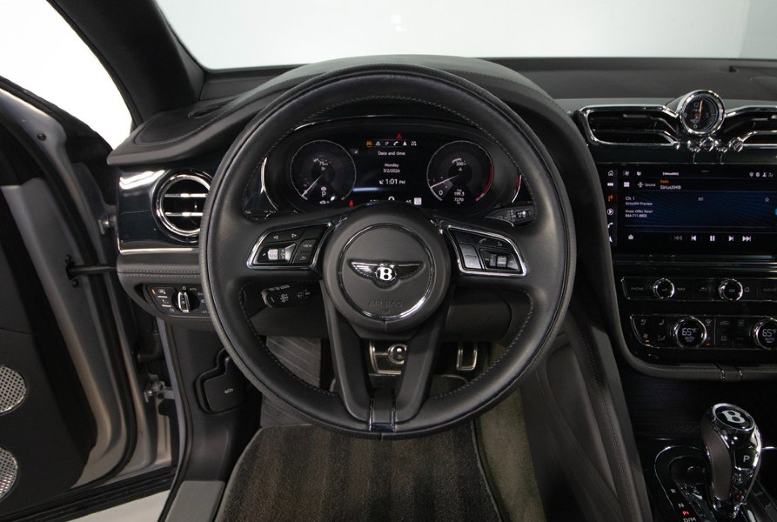 Used 2023 Bentley Bentayga Speed image 38