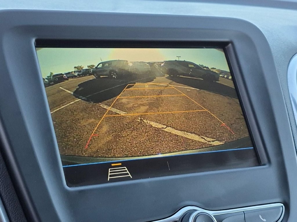 Used 2019 Chevrolet Equinox LT FWD image 25