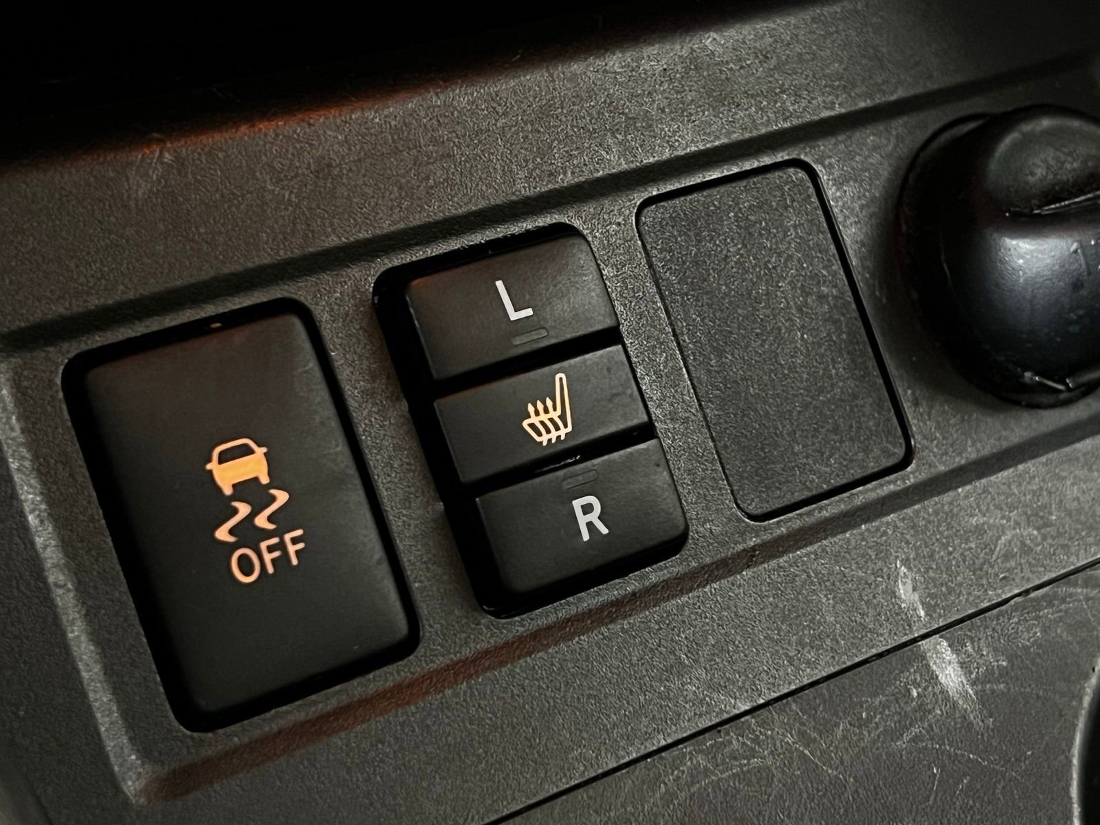 Used 2010 Toyota RAV4 Limited image 19