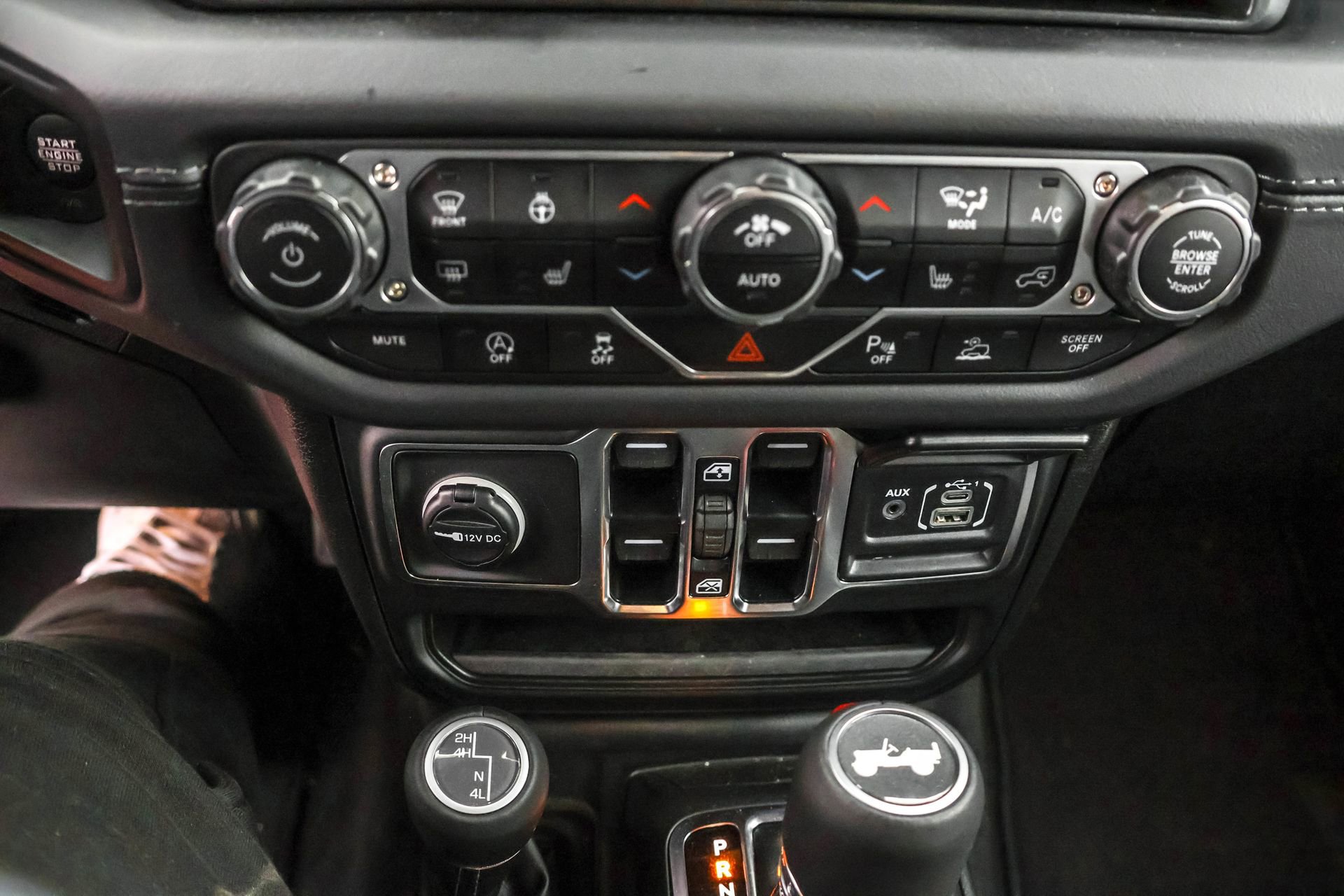 New 2025 Jeep Wrangler Sahara image 21