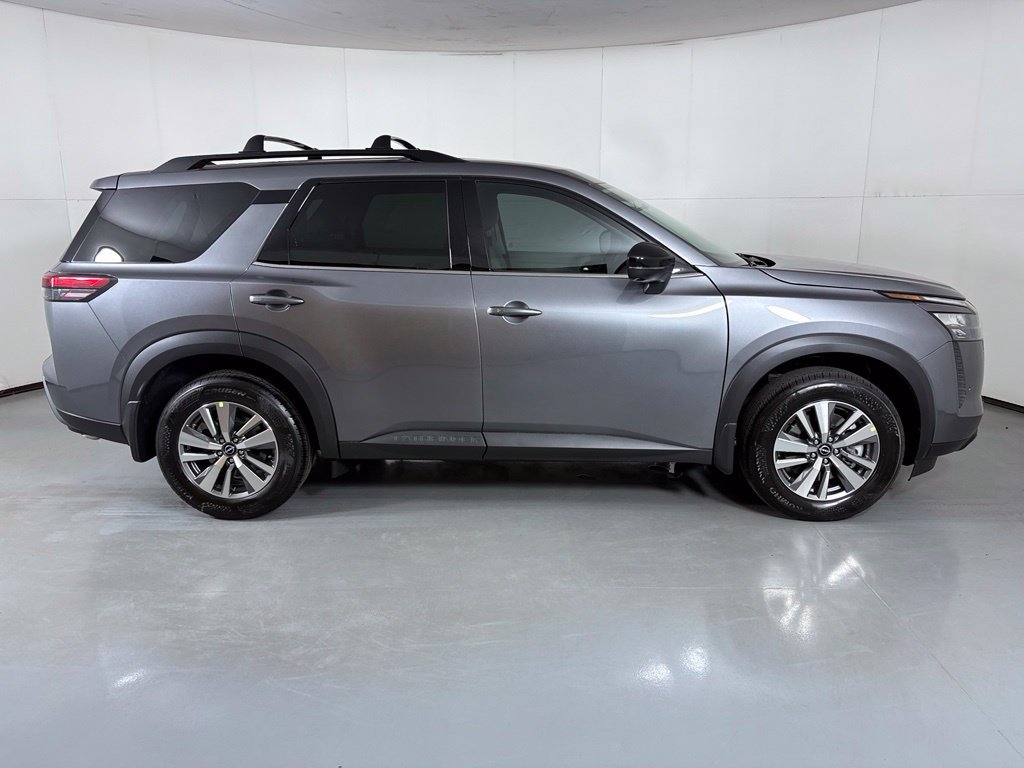 New 2026 Nissan Pathfinder SL FWD image 9