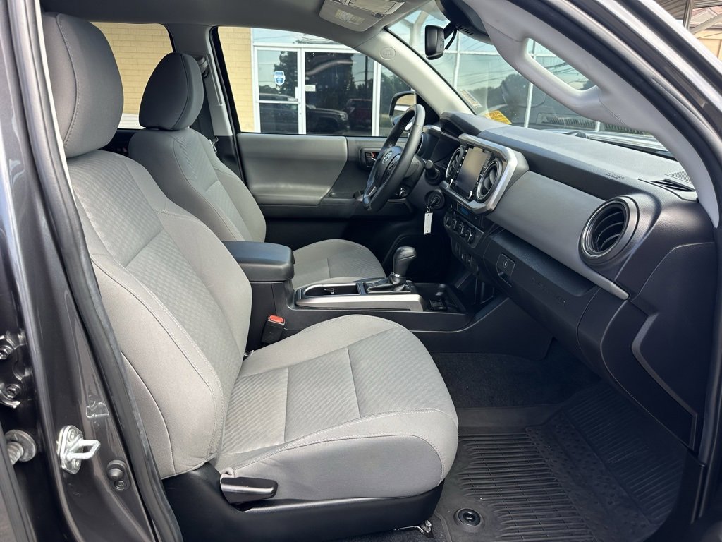 Used 2022 Toyota Tacoma SR5 image 14