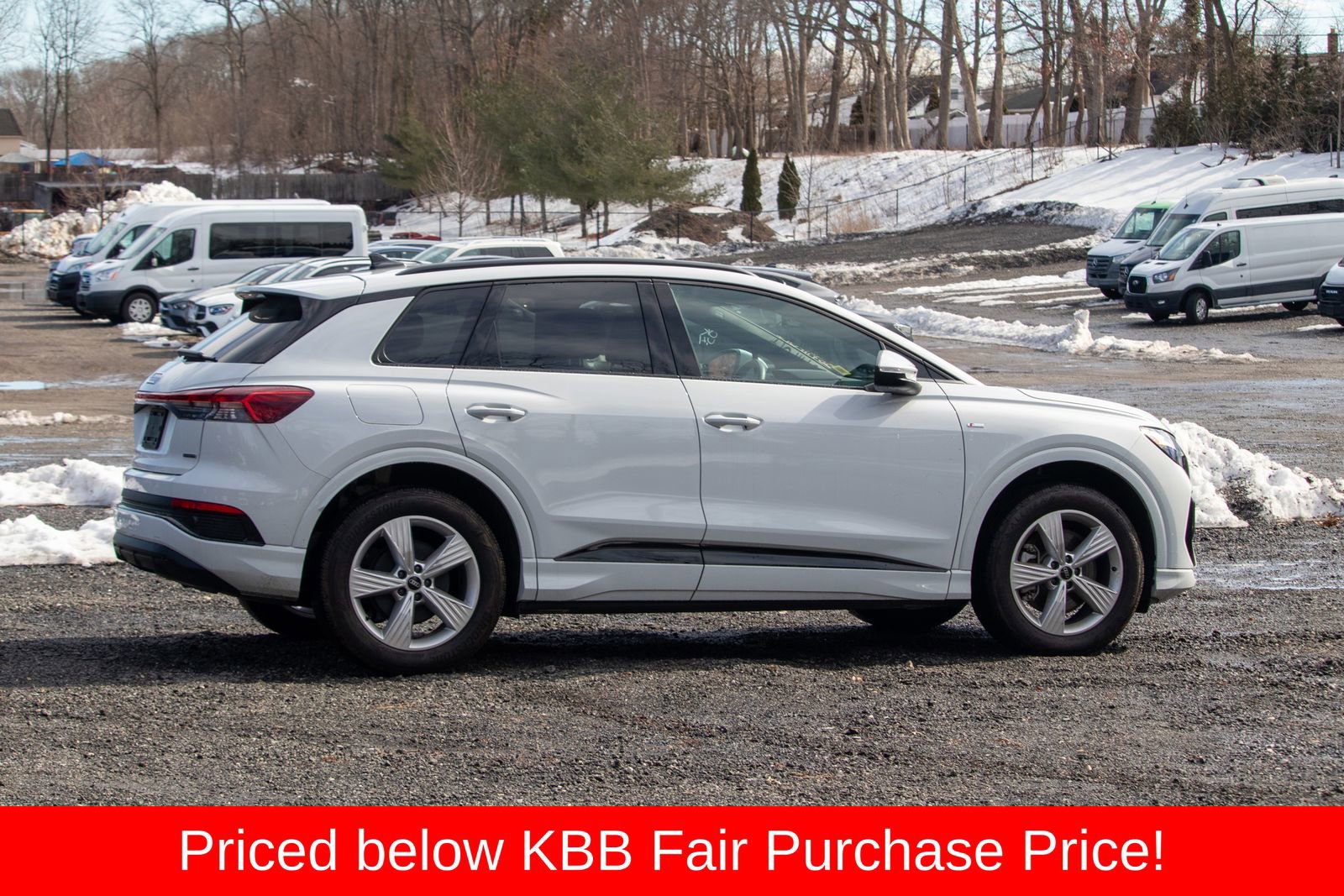 Used 2024 Audi Q4 e-tron Premium image 8