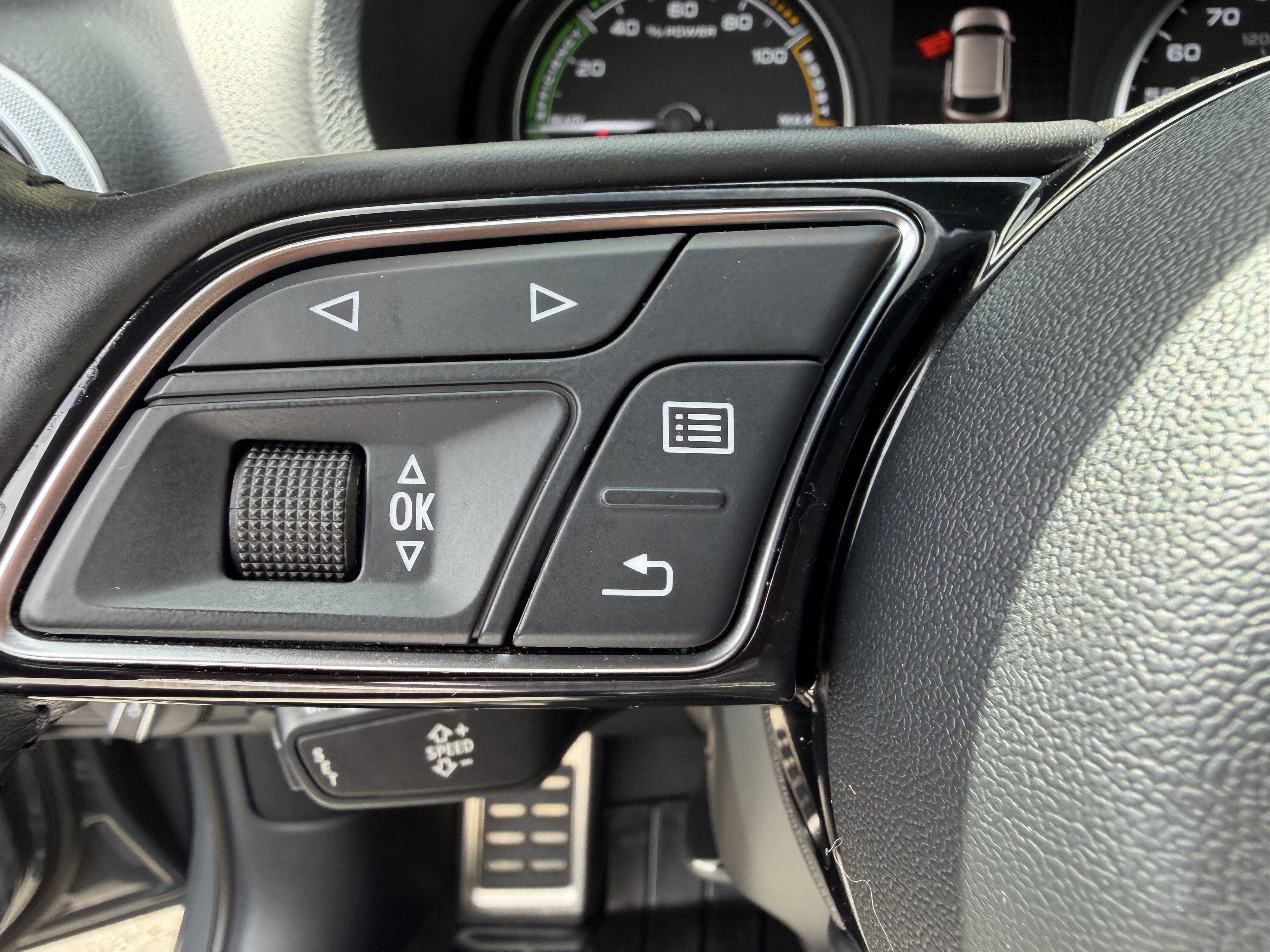 Used 2018 Audi A3 e-tron Premium w/ Sport Package FWD image 32