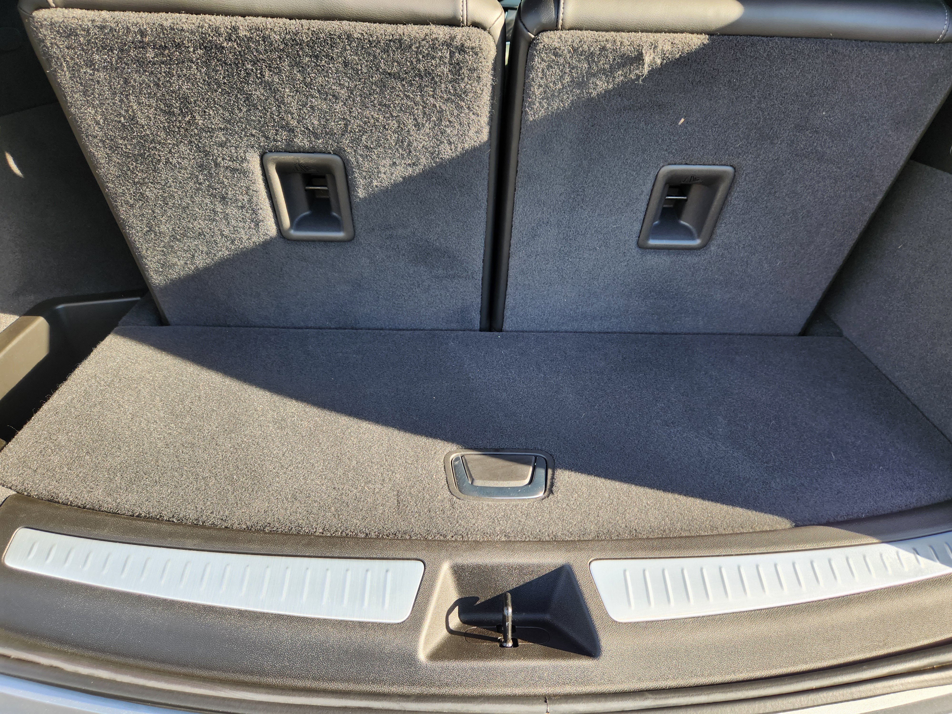 Used 2025 Cadillac XT6 Premium Luxury w/ Technology Package image 35