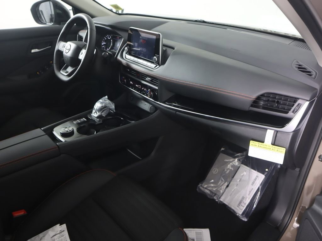 New 2026 Nissan Rogue SV AWD/4WD image 21