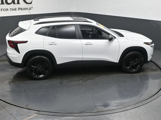 Used 2026 Chevrolet Trax ACTIV w/ Sunroof Package FWD image 40