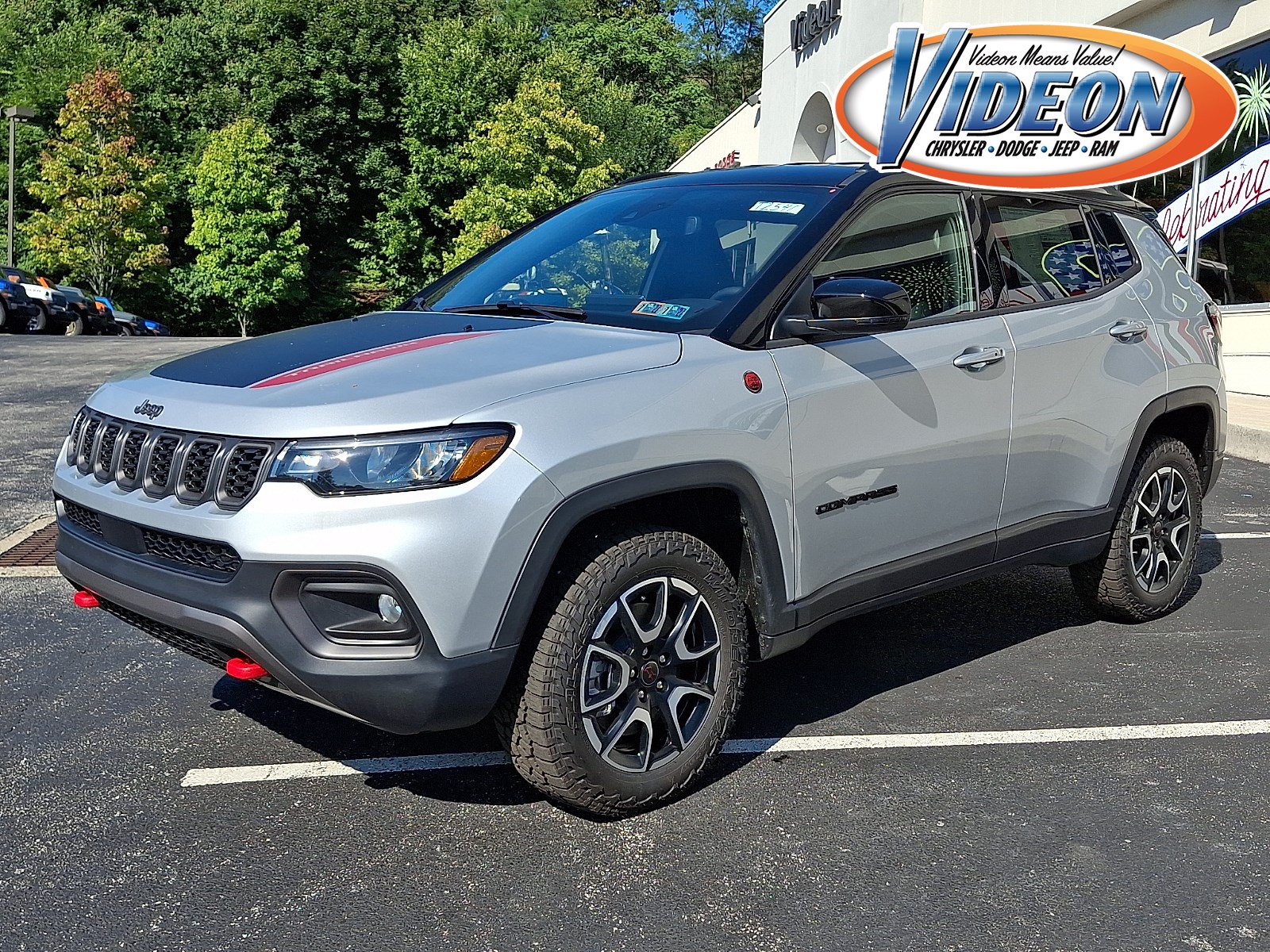 New 2026 Jeep Compass Trailhawk AWD/4WD image 1