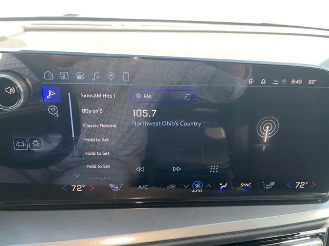 New 2026 Chevrolet Traverse LT w/ Sun and Wheel Package FWD image 29