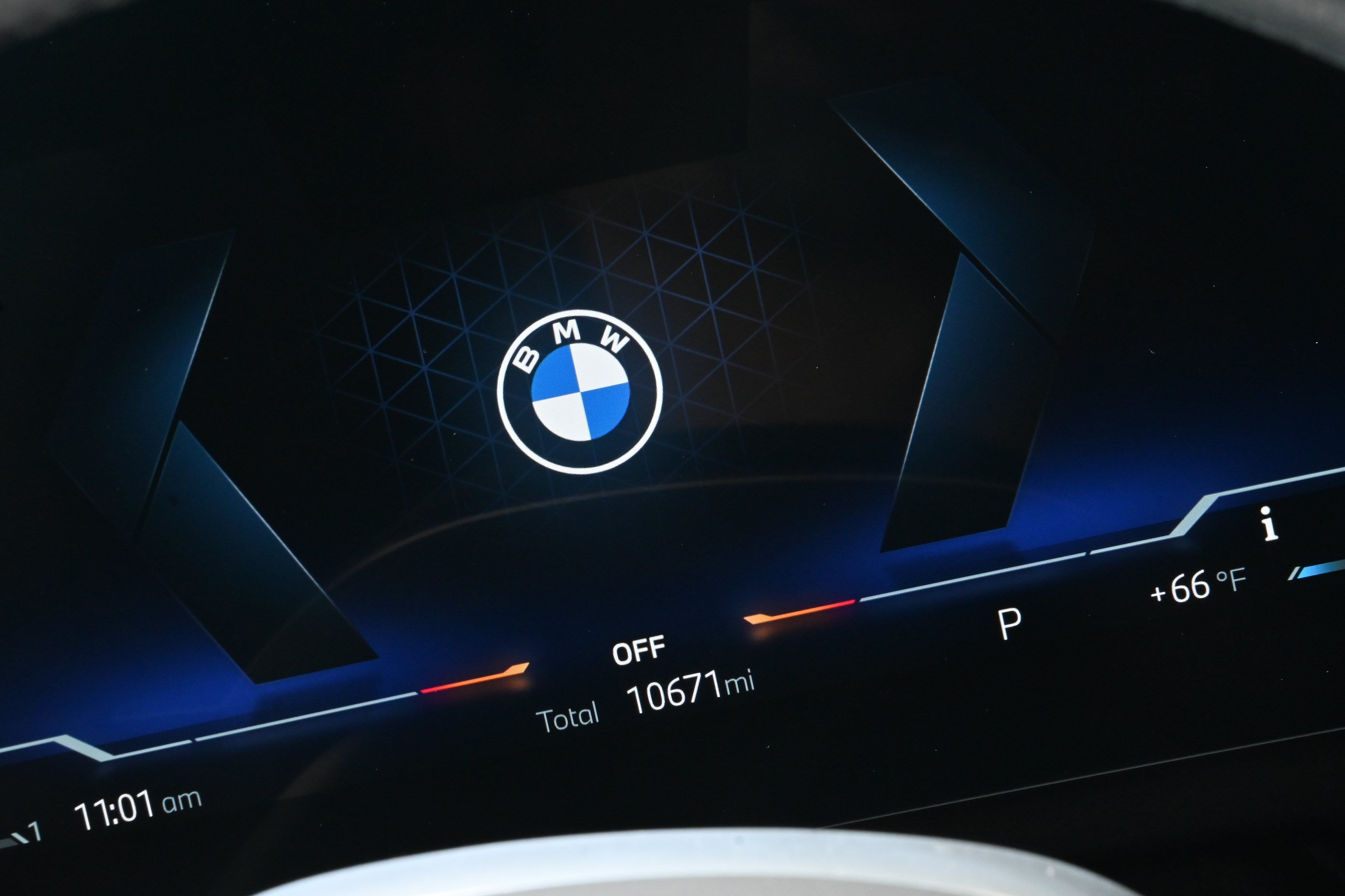 Used 2025 BMW X1 xDrive28i AWD/4WD image 36