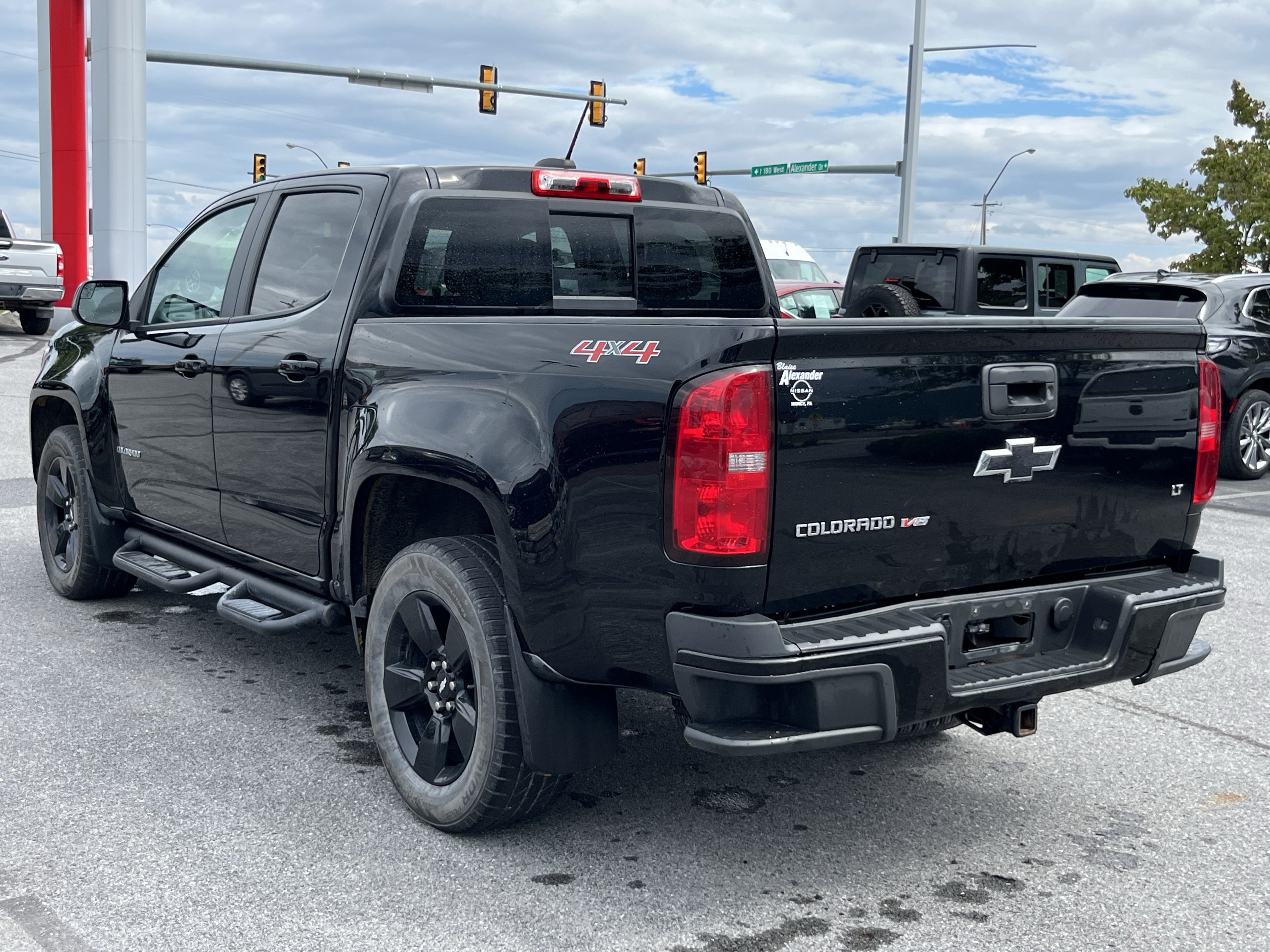 Used 2018 Chevrolet Colorado LT AWD/4WD image 7