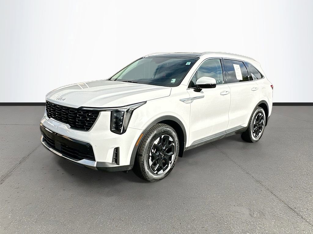 Certified 2025 Kia Sorento S w/ Panoramic Sunroof Package image 3