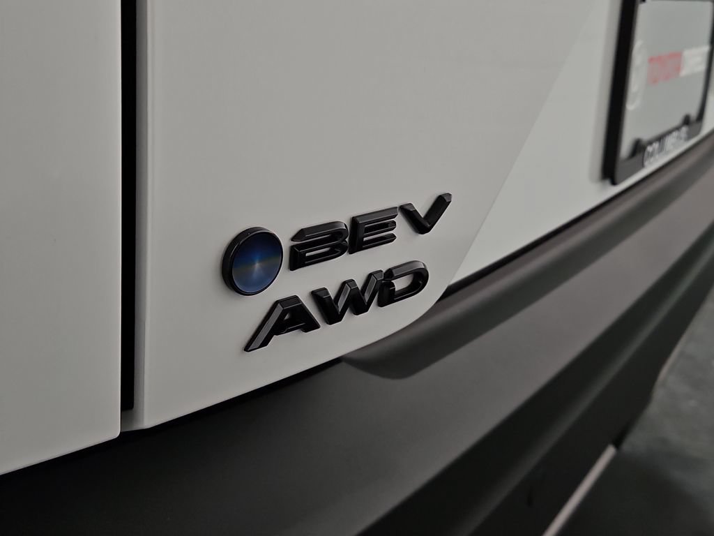 New 2026 Toyota C-HR AWD/4WD image 7