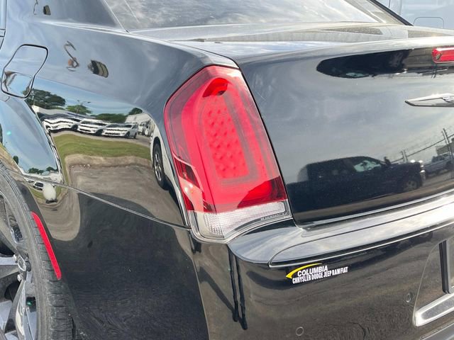 Used 2022 Chrysler 300 Touring L w/ Popular Equipment Group RWD image 12