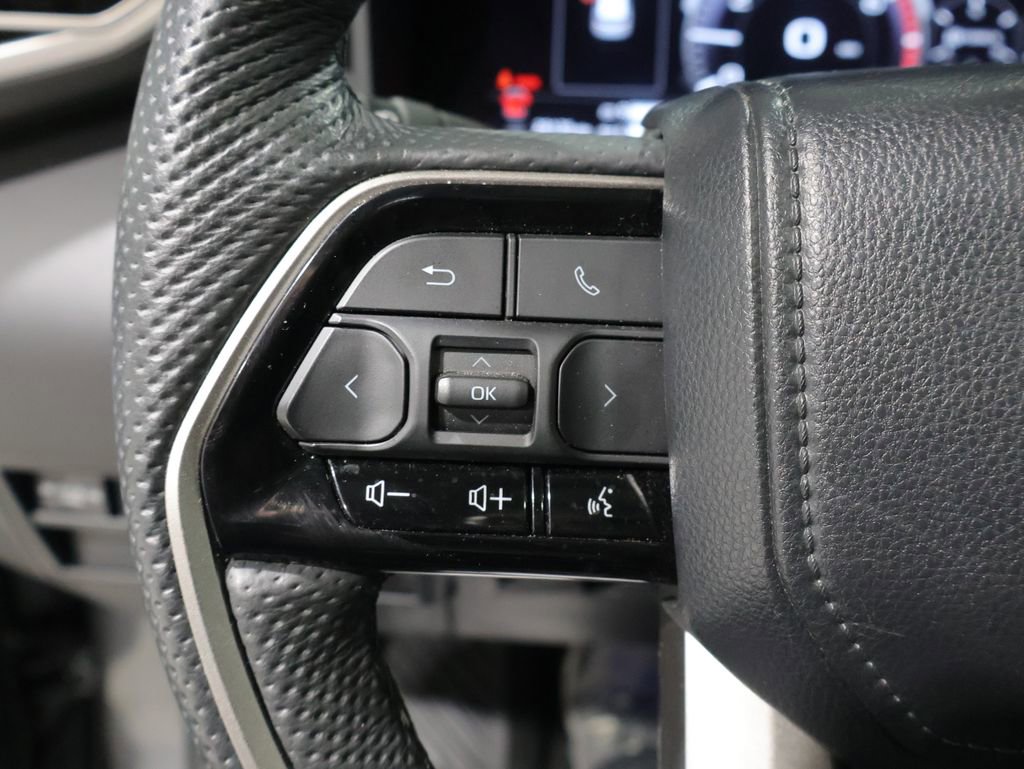 Used 2024 Toyota Sequoia SR5 w/ SR5 Premium Package AWD/4WD image 39