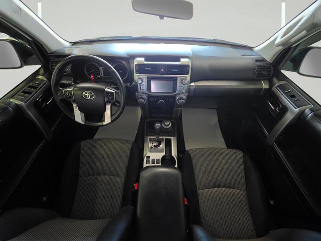 Used 2015 Toyota 4Runner SR5 AWD/4WD image 29