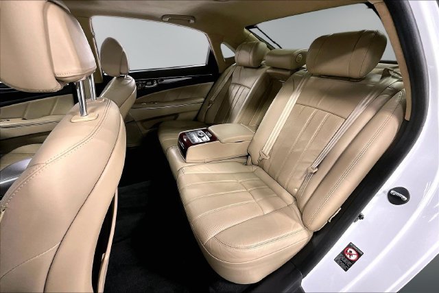 Used 2012 Hyundai Equus Signature RWD image 22