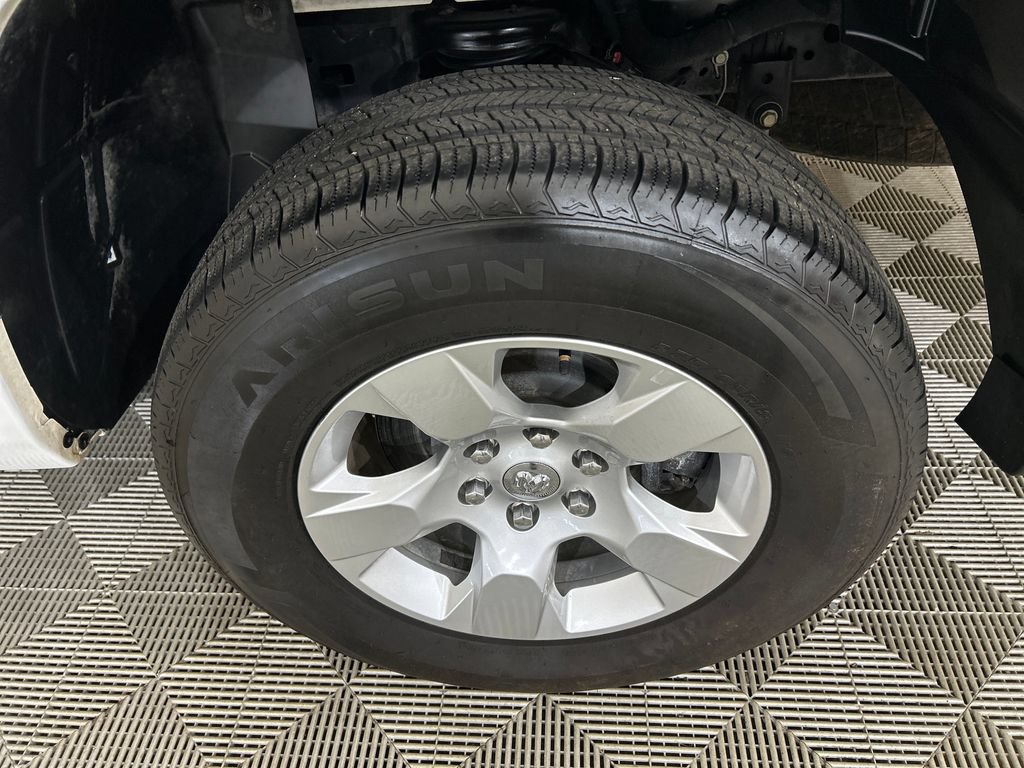 Used 2022 RAM 1500 Big Horn AWD/4WD image 11
