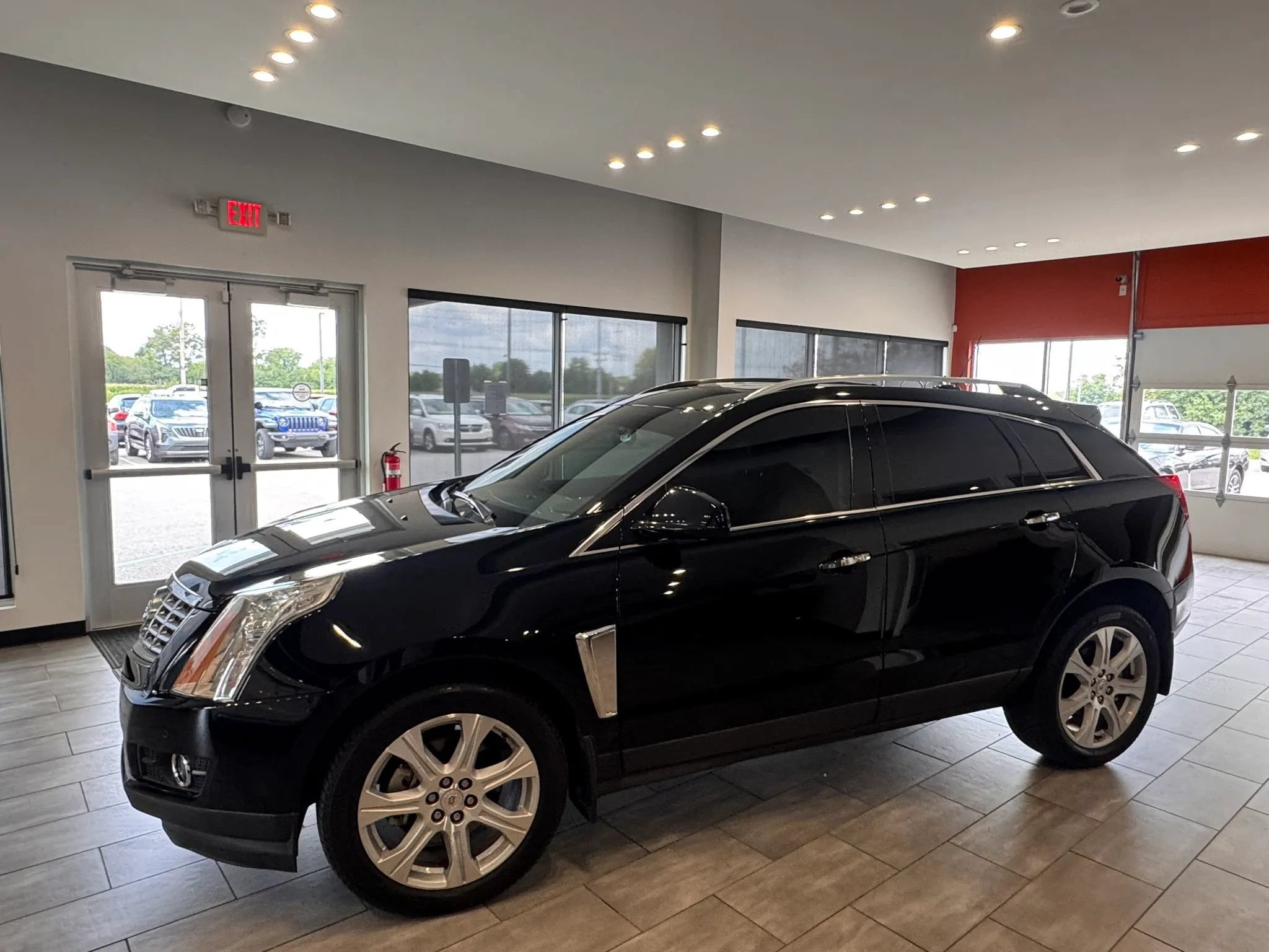 Used 2016 Cadillac SRX Premium FWD image 11