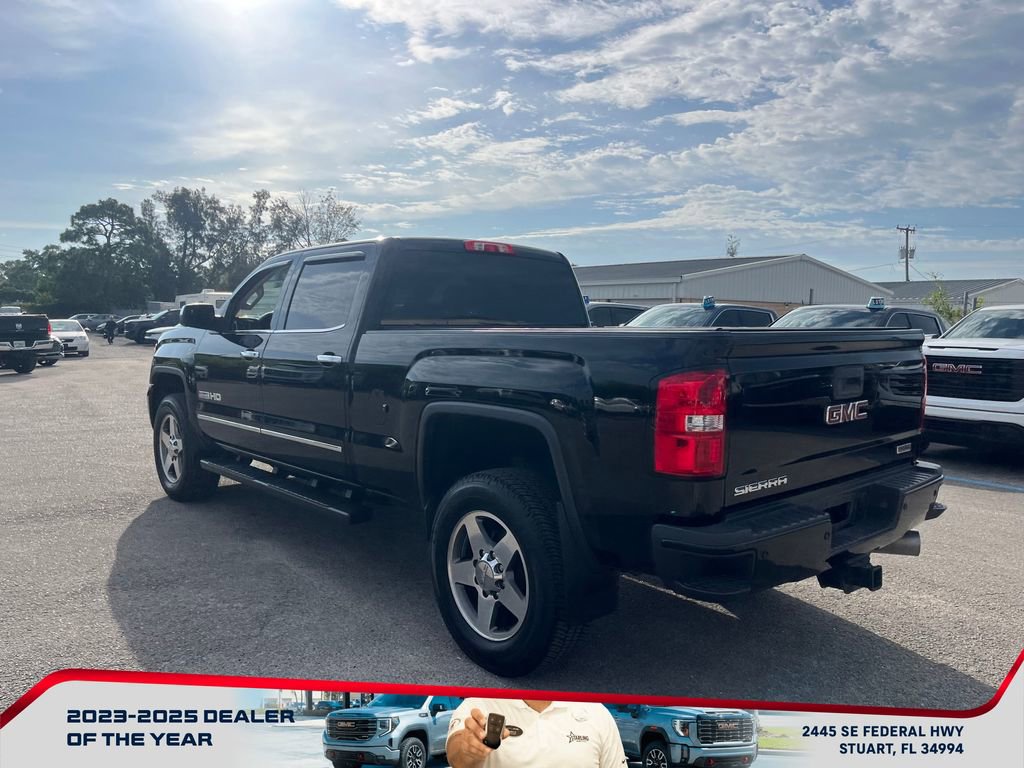 Used 2016 GMC Sierra 2500 SLT w/ All-Terrain HD Package AWD/4WD image 7