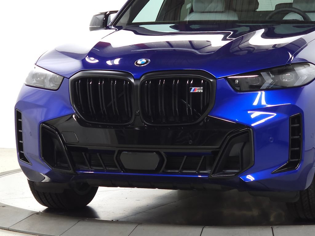 Used 2026 BMW X5 M60i AWD/4WD image 3