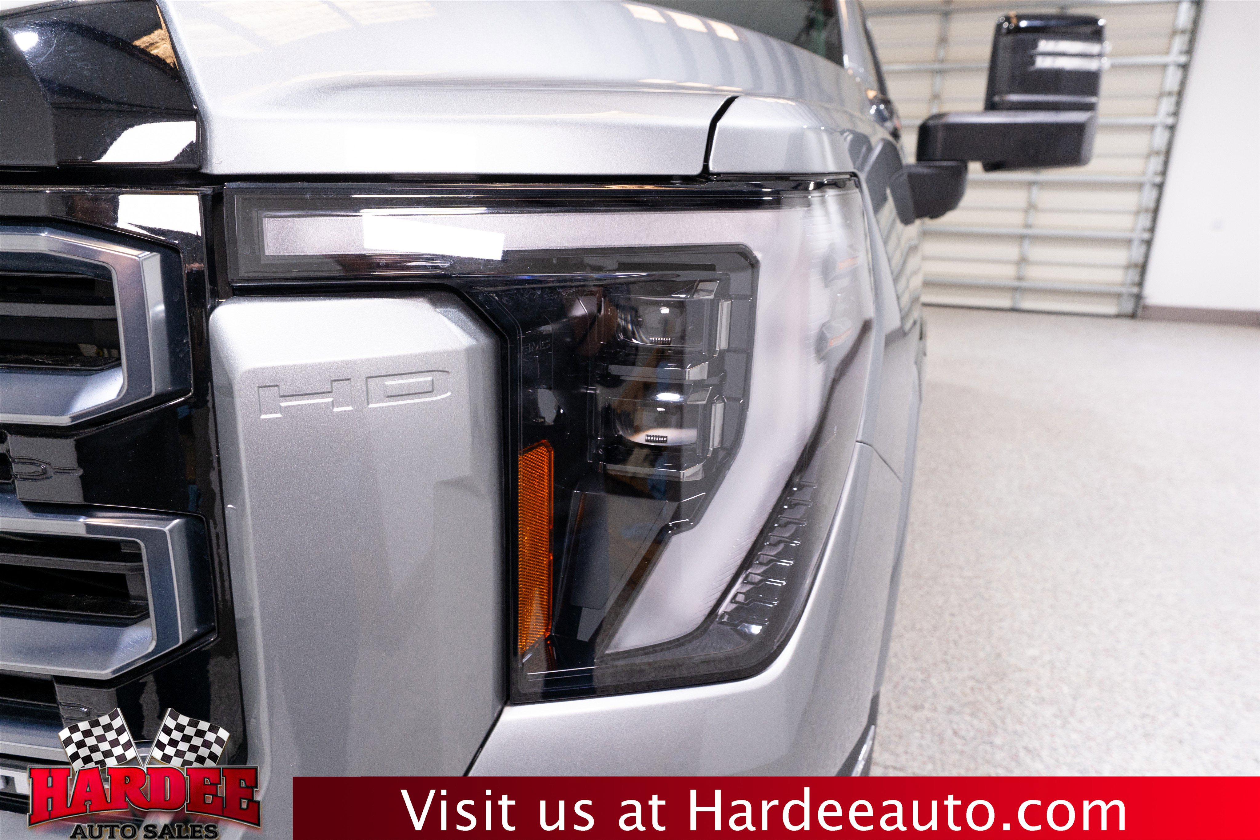 Used 2025 GMC Sierra 2500 AT4 w/ AT4 Premium Plus Package image 8