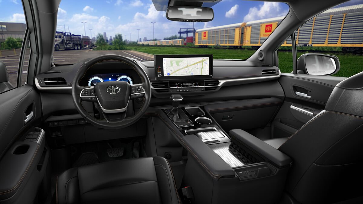 New 2025 Toyota Sienna XLE Woodland Edition image 19