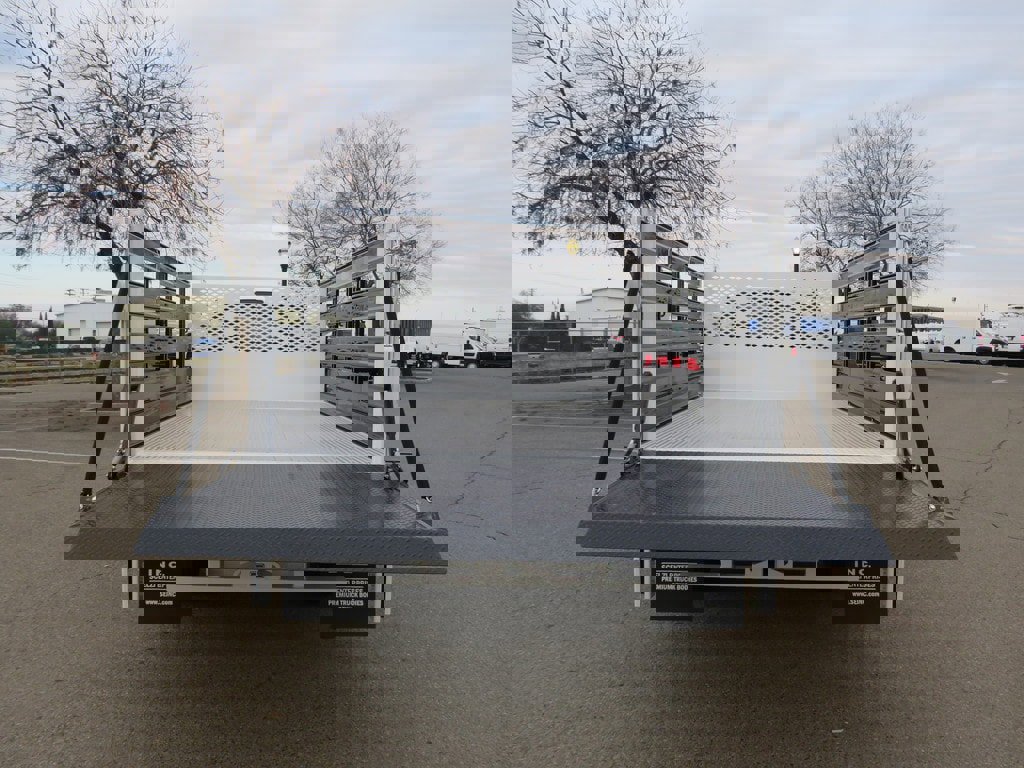 New 2023 RAM 4500 Tradesman image 32