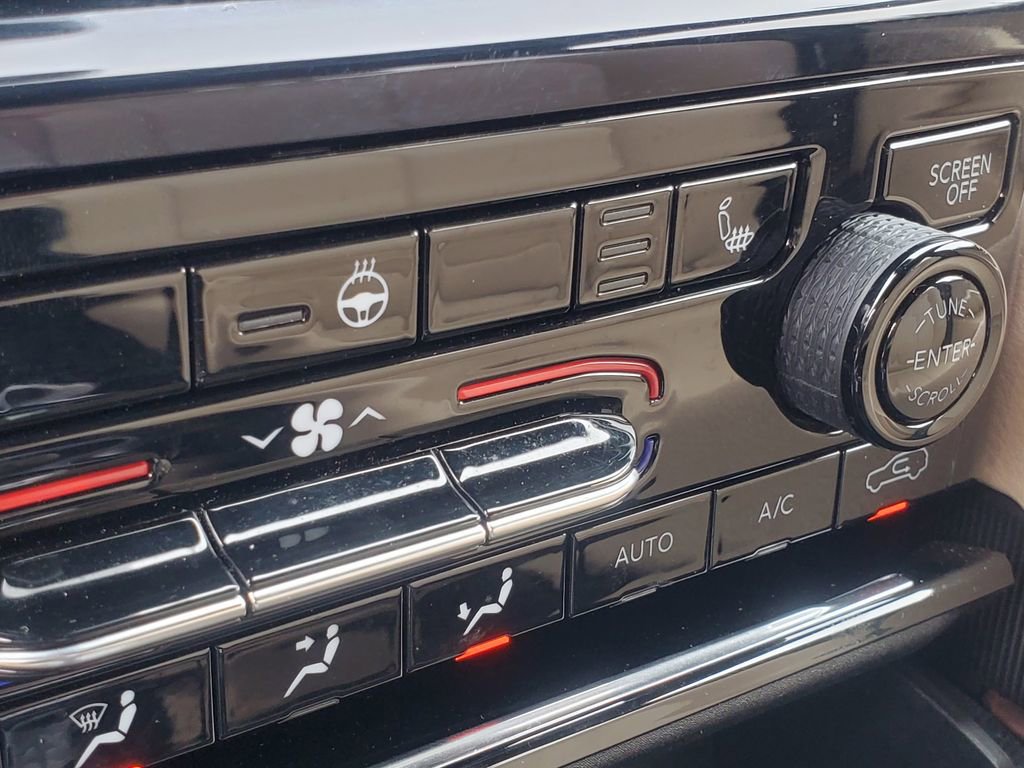 Used 2024 Jeep Grand Cherokee Limited image 25