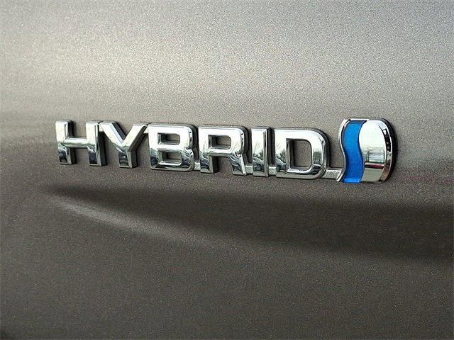 Used 2020 Toyota Camry XLE image 30