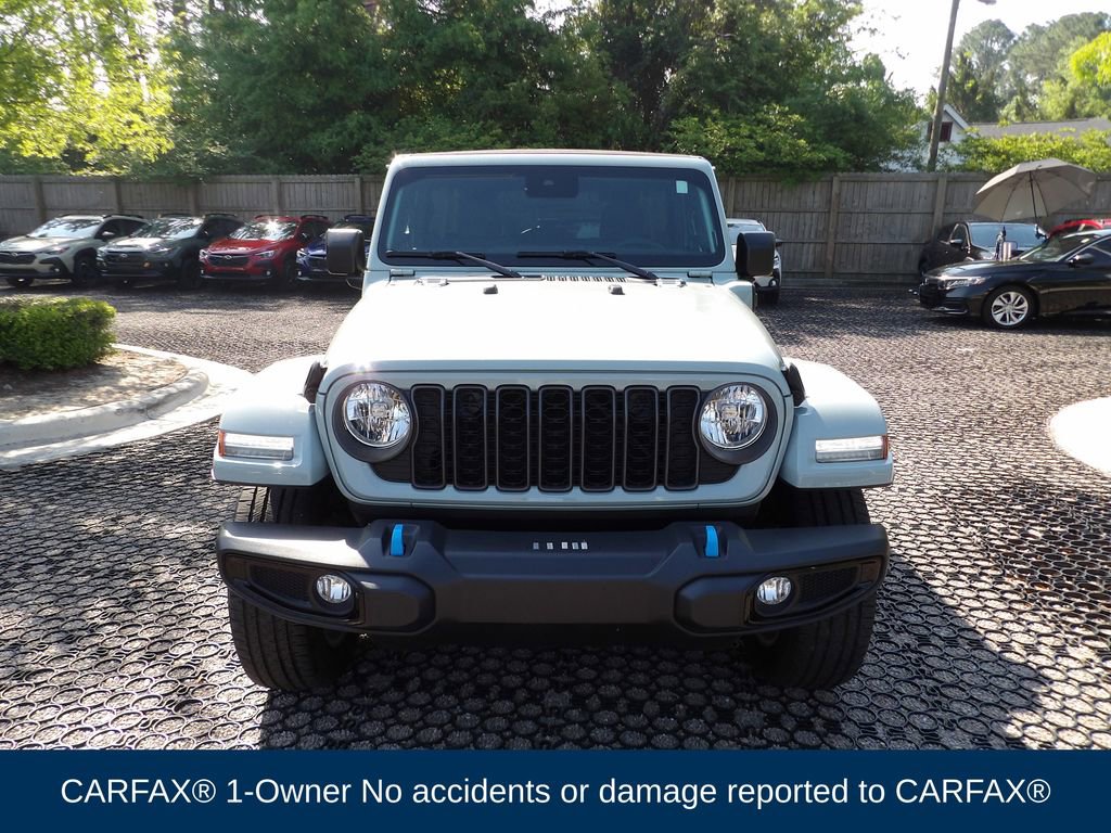 Used 2024 Jeep Wrangler Unlimited AWD/4WD image 2