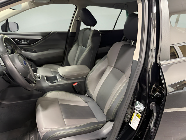 Certified 2025 Subaru Outback Onyx Edition AWD/4WD image 12