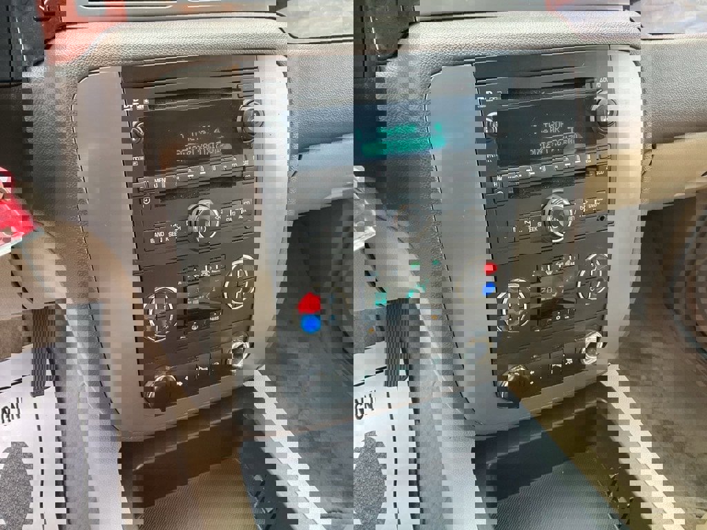 Used 2010 GMC Yukon XL SLT w/ SLT-2 Equipment Package image 11