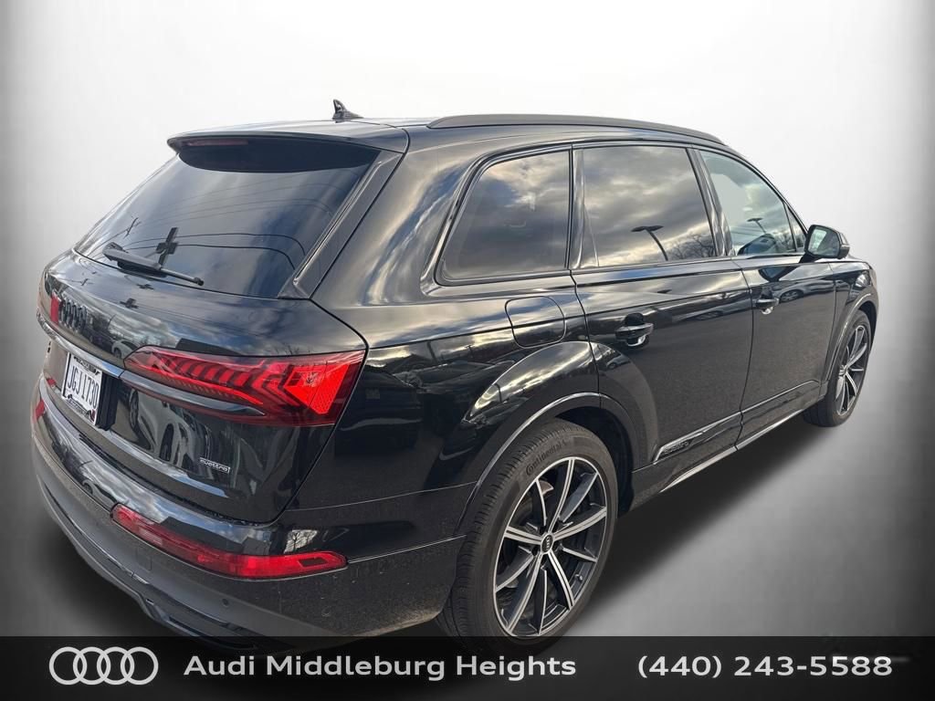 Certified 2023 Audi Q7 3.0T Prestige image 3
