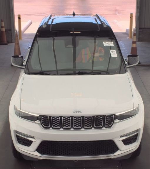 Used 2022 Jeep Grand Cherokee Summit w/ Advanced Protech Group IV AWD/4WD image 6