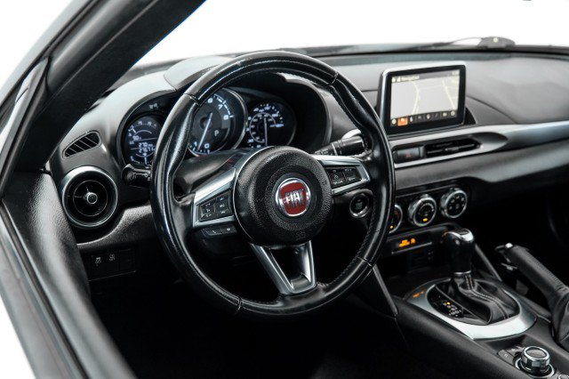 Used 2017 FIAT 124 Spider Classica RWD image 13