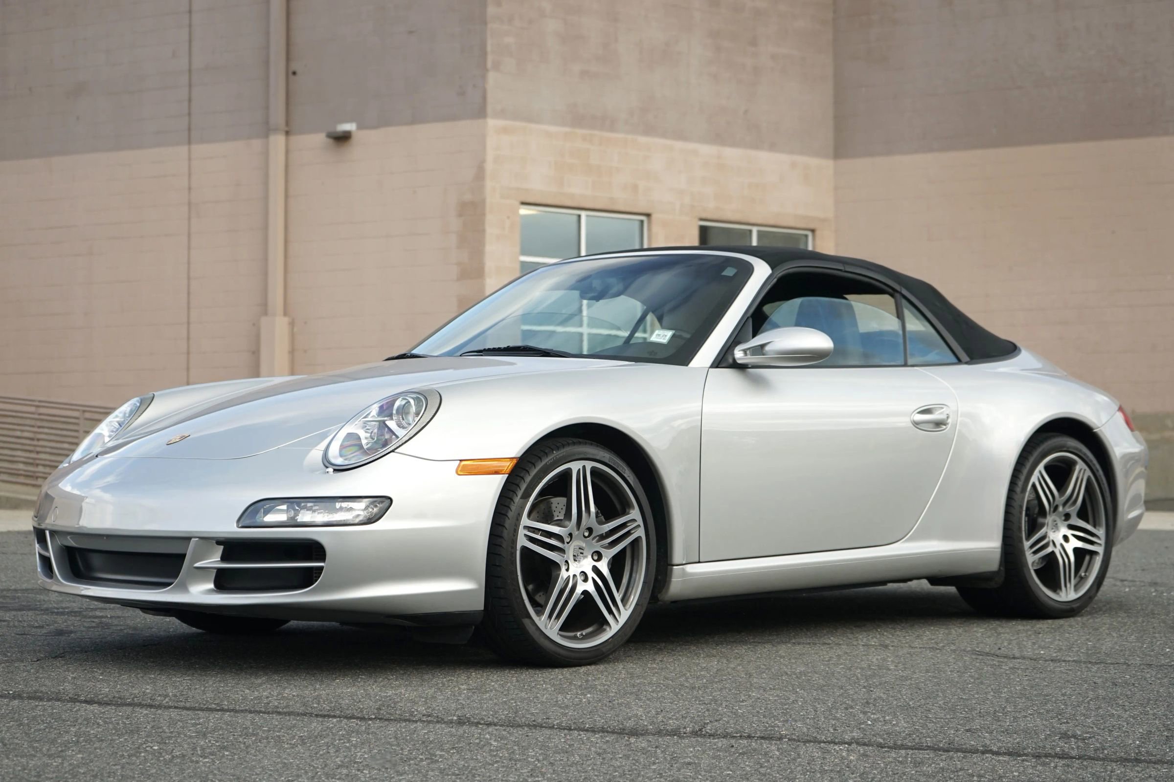 Used 2007 Porsche 911 Carrera image 3