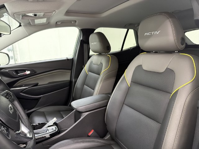 Certified 2024 Chevrolet Trax ACTIV w/ Sunroof Package FWD image 20