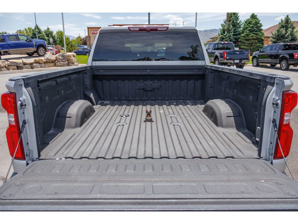 Used 2021 Chevrolet Silverado 2500 LTZ w/ Gooseneck/5TH Wheel Package AWD/4WD image 14
