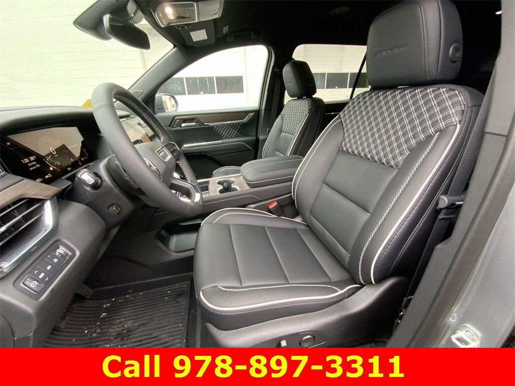 New 2025 GMC Acadia Denali w/ LPO, Floor Liner Package image 19
