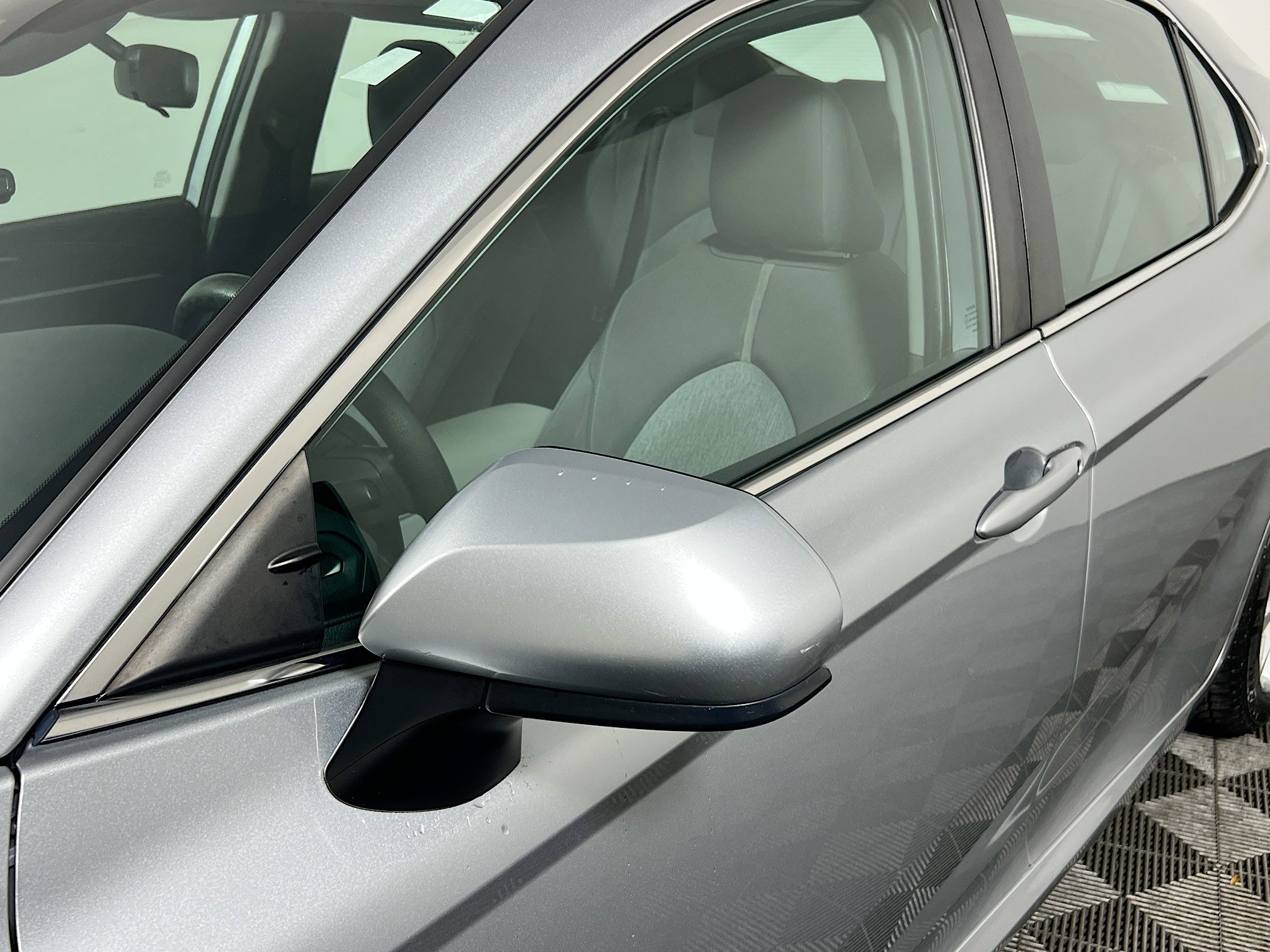 Used 2021 Toyota Camry LE image 12