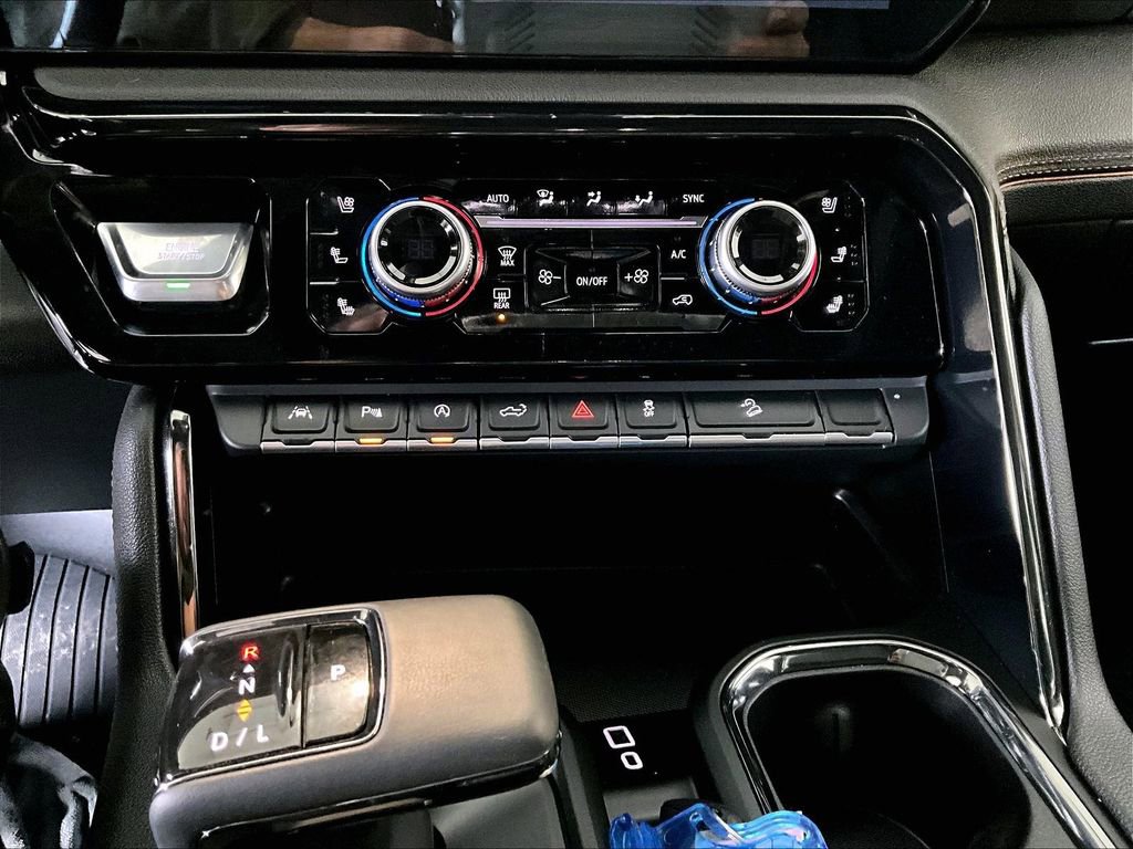 Used 2023 GMC Sierra 1500 AT4 w/ AT4 Premium Package image 26