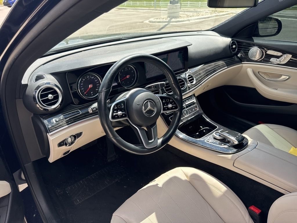 Used 2019 Mercedes-Benz E 300 4MATIC image 11